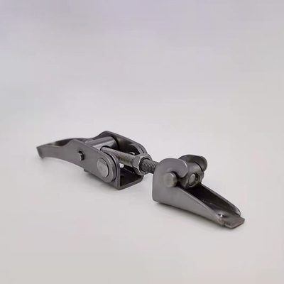 メタルスタンピングパイプクランプフィッティング ステンレススチール304バレルクランプブックル